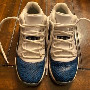 Jordan Low 11 Navy Blue Snake skin size 7Y.